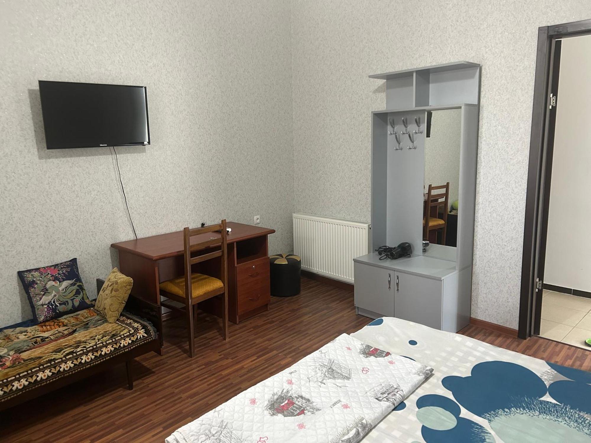 Guest House Medea Кутаиси Екстериор снимка