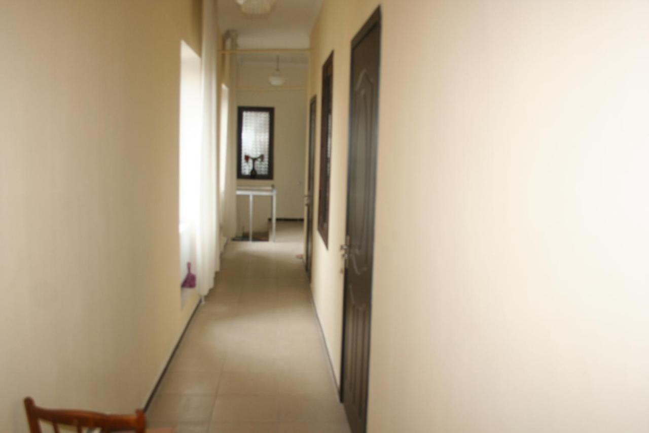 Guest House Medea Кутаиси Екстериор снимка