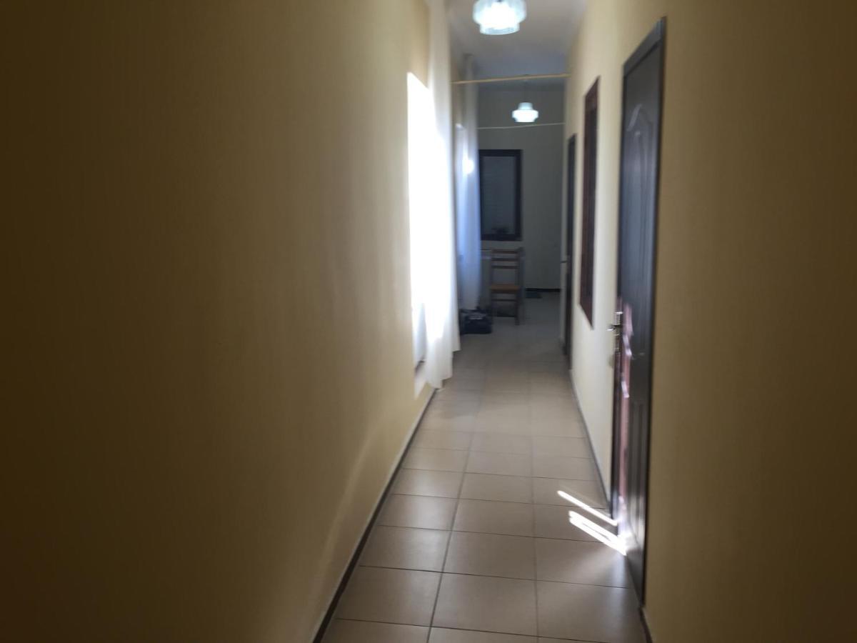 Guest House Medea Кутаиси Екстериор снимка